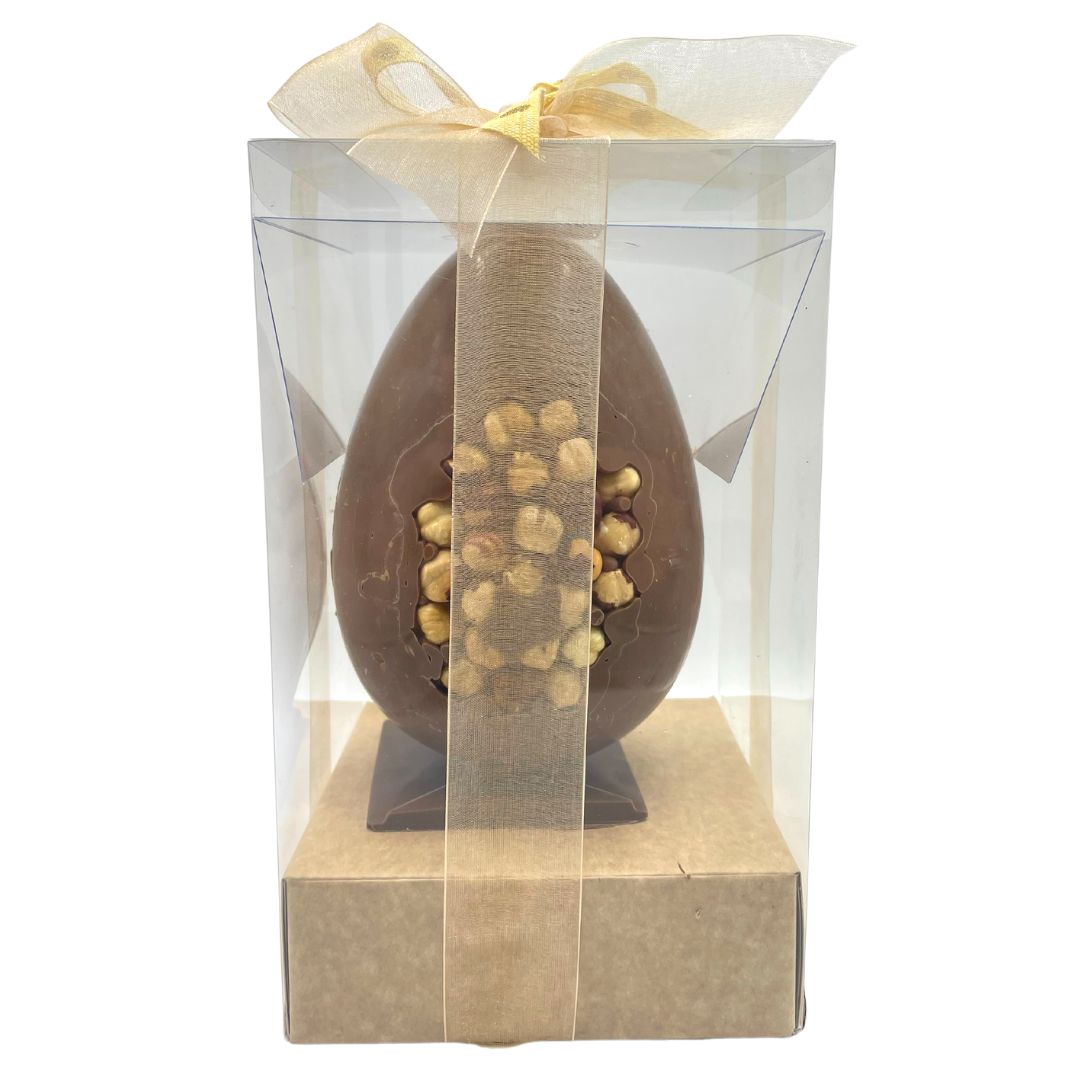 Uovo di Pasqua alla Nocciola con Chicchi di Nocciola sgusciata