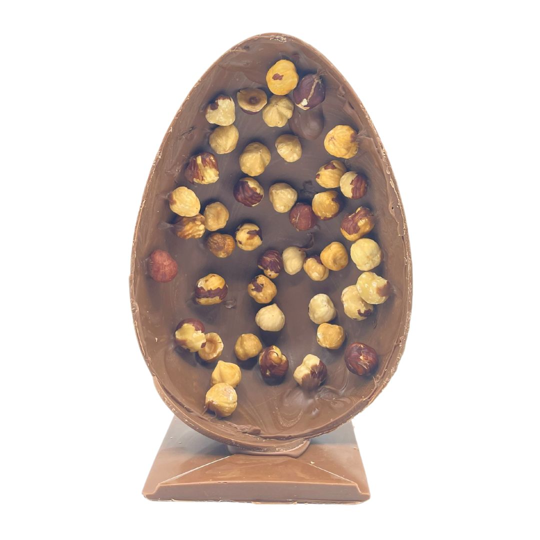 Uovo di Pasqua alla Nocciola con Chicchi di Nocciola sgusciata